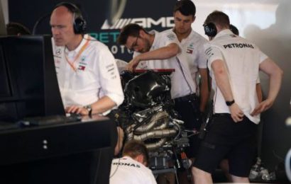 Mercedes explains pre-race scare for Hamilton in Canada
