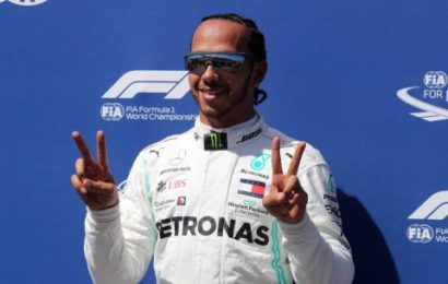 Hamilton picks his moment to charge ahead of Bottas to pole