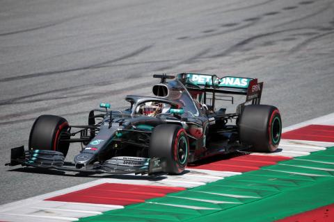 Hamilton gets Austrian GP grid drop for Raikkonen Q1 block