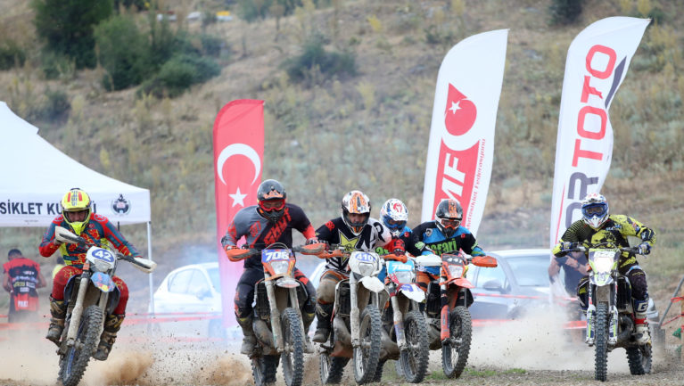 Süper Endurocular Er Meydanına Çıktı Süper Endurocular Er Meydanına Çıktı