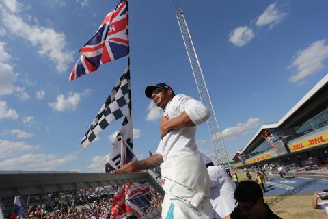 Hamilton says F1 can’t ‘turn its back’ on Silverstone Hamilton says F1 can’t ‘turn its back’ on Silverstone