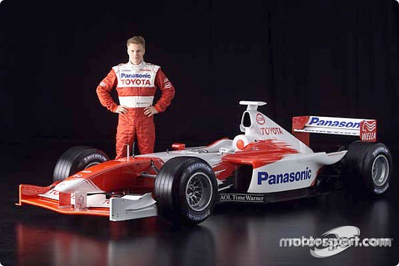 Tarihte bugün: Toyota ilk Formula 1 aracını tanıtıyor Tarihte bugün: Toyota ilk Formula 1 aracını tanıtıyor