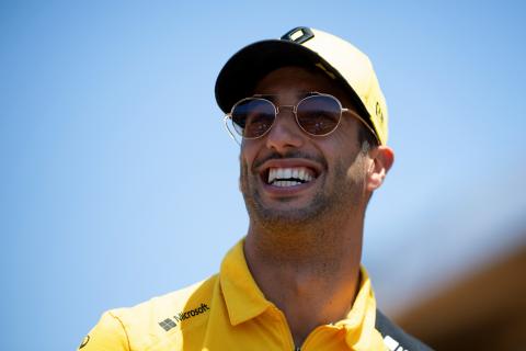Ricciardo “growing in confidence” after tough start at Renault Ricciardo “growing in confidence” after tough start at Renault