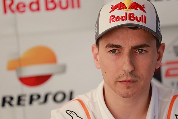 Crutchlow: Lorenzo Honda’dan, bizim yıllardır istediğimiz şeyi istiyor