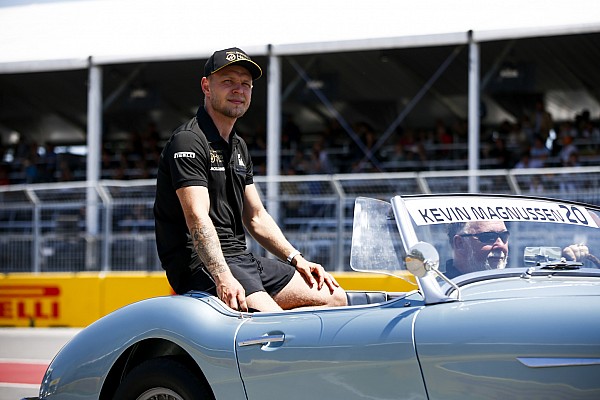 Steiner: Magnussen yarıştan sonra özür diledi Steiner: Magnussen yarıştan sonra özür diledi