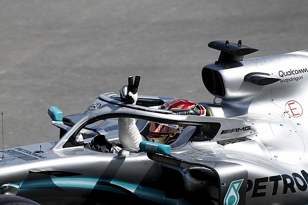 Scheckter: Şampiyonluğu Hamilton hak ediyor