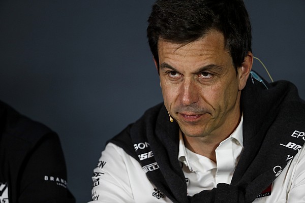 Wolff: Hakemler Vettel’e daha büyük bir ceza da verebilir