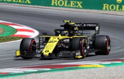 Renault drivers to run new set-up after “extreme” Austria issues