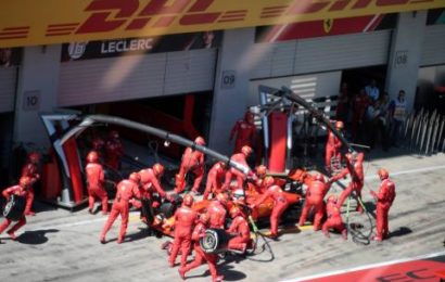 Ferrari suffers radio silence over Vettel pit stop