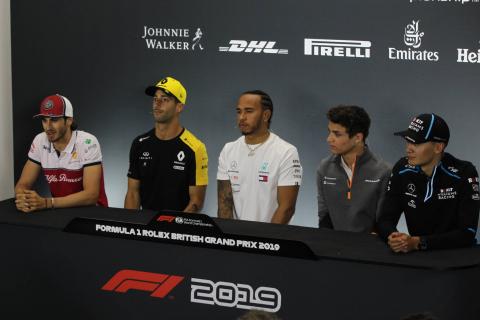 Hamilton hails McLaren’s “amazing” progress in 2019 Hamilton hails McLaren’s “amazing” progress in 2019