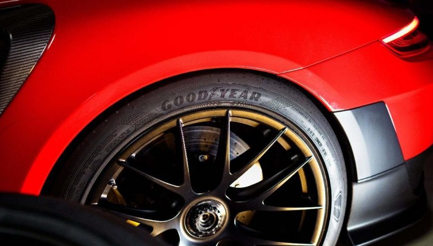 Porsche için Goodyear’dan özel lastik