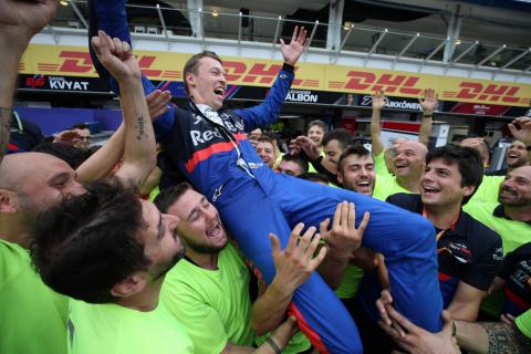 Kvyat sensed shock podium was on after late slick switch