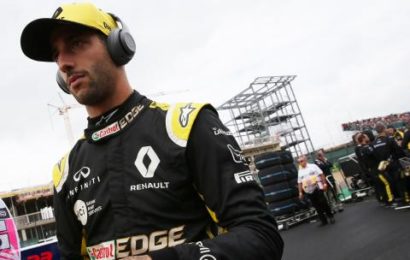F1 Gossip: Ricciardo facing £10m court claim