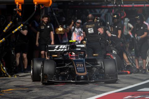 Grosjean and Magnussen would back F1 refuelling return Grosjean and Magnussen would back F1 refuelling return