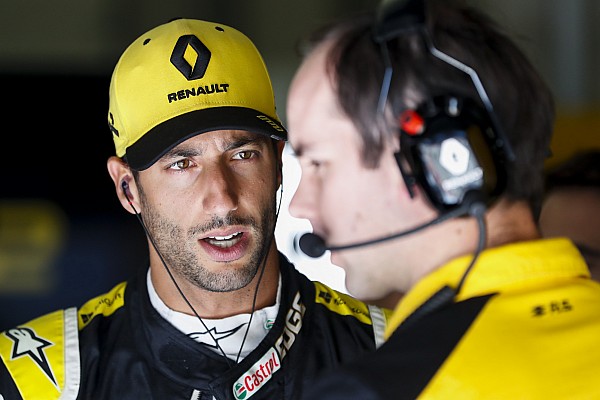Ricciardo: Araçta yanlış olan bir şeyler var