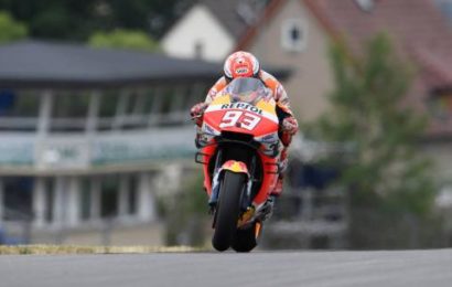Marquez beats Miller, Dovizioso in drying warm-up
