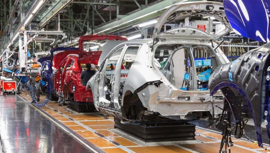 Nissan 10 bin kişiyi işten çıkarmaya hazırlanıyor! Nissan 10 bin kişiyi işten çıkarmaya hazırlanıyor!
