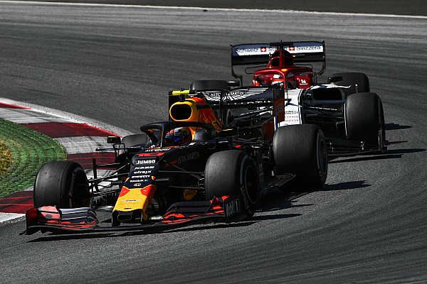 Kvyat, Red Bull söylentilerini önemsemiyor