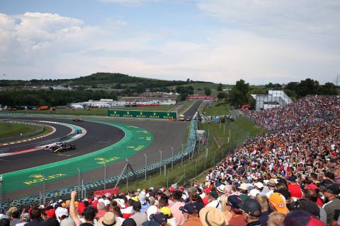 Perez accuses Ricciardo of “very disrespectful” Q1 move Perez accuses Ricciardo of “very disrespectful” Q1 move