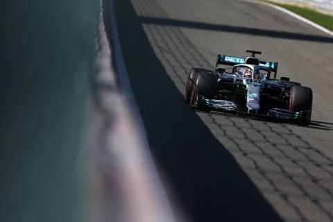 Hamilton: Mercedes losing ‘nearly a second’ to Ferrari on straights