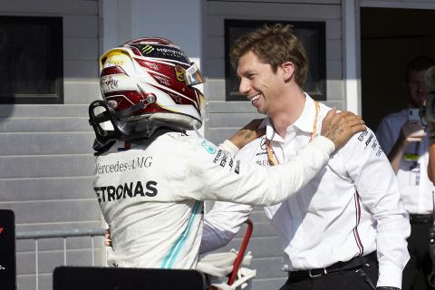 Mercedes explains strategy behind Hamilton’s Hungary win Mercedes explains strategy behind Hamilton’s Hungary win