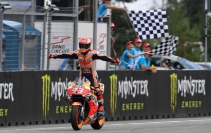 ‘Stronger’ Marquez dishes out demoralising defeat for Dovi