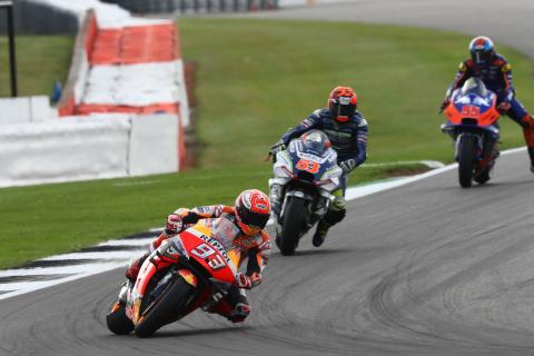 MotoGP riders approve “amazing” Silverstone resurfacing