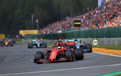 Vettel happy to “serve” Ferrari by holding Hamilton up