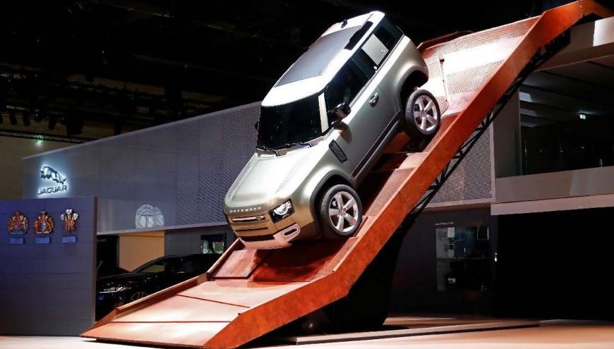 Karşınızda yeni Land Rover Defender!