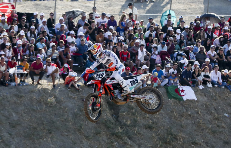 Dev Organizasyonu 40 Bin Kişi Takip Etti Dev Organizasyonu 40 Bin Kişi Takip Etti