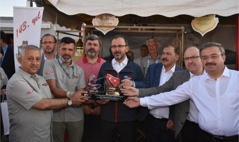 Dev Organizasyona Büyük İlgi