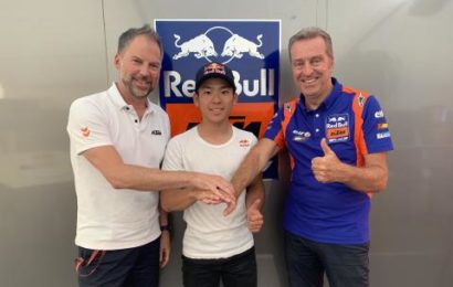 Sasaki is Tech3's first Moto3 signing