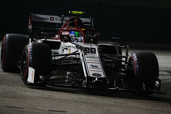 Giovinazzi, kurtarma vincine yakın geçtiği için ceza aldı