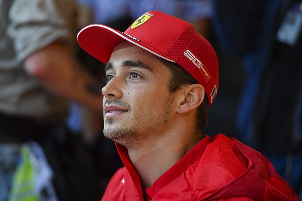 Leclerc: “Singapur’u kazanmasaydık, Sochi’nin favorisi olmazdık” Leclerc: “Singapur’u kazanmasaydık, Sochi’nin favorisi olmazdık”