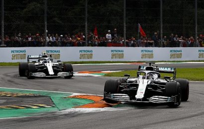 Hamilton: “Artık ‘daha fazla’ takım oyuncusuyum”