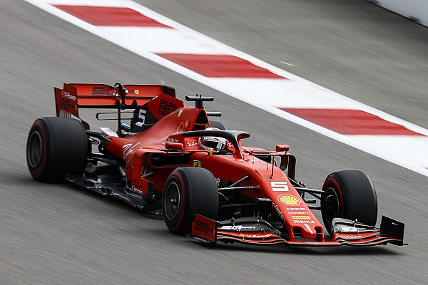 Vettel: “Ferrari, ayarlar konusundaki özgürlükten faydalanıyor” Vettel: “Ferrari, ayarlar konusundaki özgürlükten faydalanıyor”
