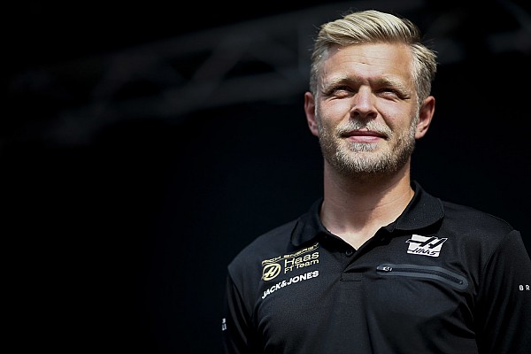 Babası, Magnussen’in durumundan memnun Babası, Magnussen’in durumundan memnun