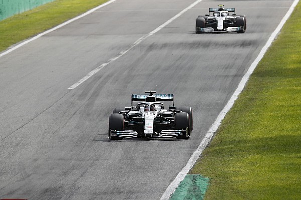 Mercedes, sorunlara rağmen motor gücünü kısmıyor