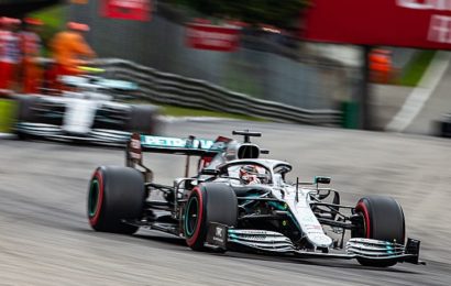 Wolff: “Mercedes, 2019 için zorlamaya devam etmeli”
