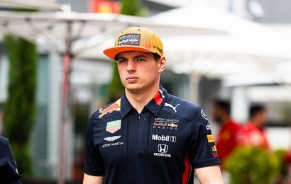 Verstappen, Red Bull’un 2020 yarışçı kararıyla ilgilenmiyor