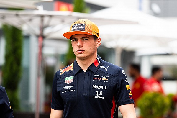 Verstappen, Red Bull’un 2020 yarışçı kararıyla ilgilenmiyor