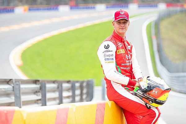 Domenicali: “Schumacher’in F2’de bir sezona daha ihtiyacı var””