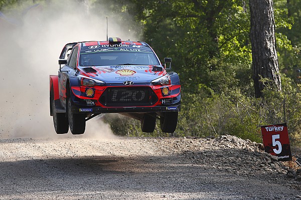 Türkiye Rallisi 1. etap: Hyundai ilk iki sırada, Ford sürücüsü Tidemand 3. Türkiye Rallisi 1. etap: Hyundai ilk iki sırada, Ford sürücüsü Tidemand 3.