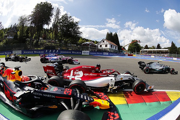 Vasseur: “Verstappen’in Raikkonen’e atağı aptalcaydı” Vasseur: “Verstappen’in Raikkonen’e atağı aptalcaydı”