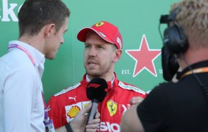 Vettel: F1 should return to traditional chequered flag