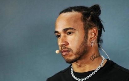 Hamilton talks down chances of sealing F1 title in Mexico