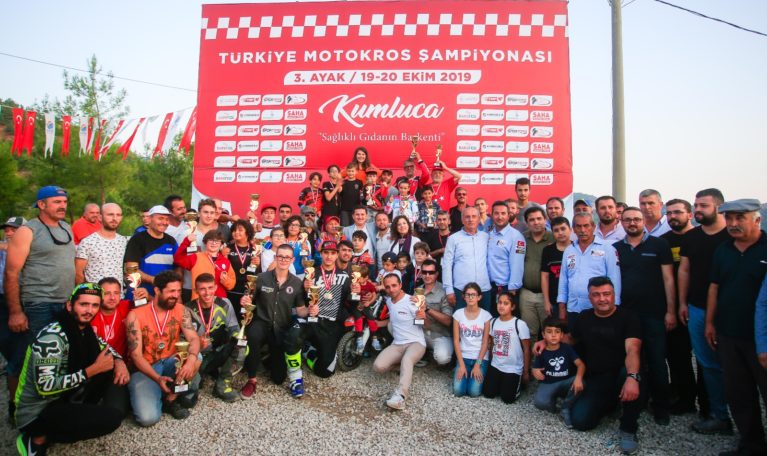 Motokrosta Anlamlı Yarış Motokrosta Anlamlı Yarış