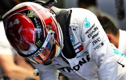 Hamilton hits out at "BS" F1 helmet design rules