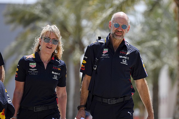 Verstappen: “Newey, Red Bull’a öncesine kıyasla daha fazla yardım ediyor”