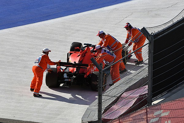 Vettel: “V6 hibrit motorlar çok karmaşık” Vettel: “V6 hibrit motorlar çok karmaşık”
